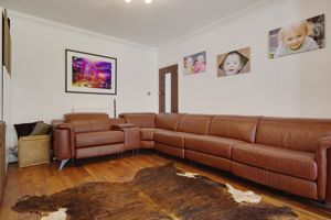 Snug/Reception 2- click for photo gallery